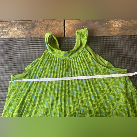 116-You Are Charming 💚London Times Emerald Green Dress - Picture 7 of 10